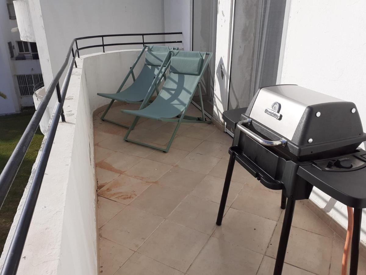 Estepona Golf Apartment Bagian luar foto